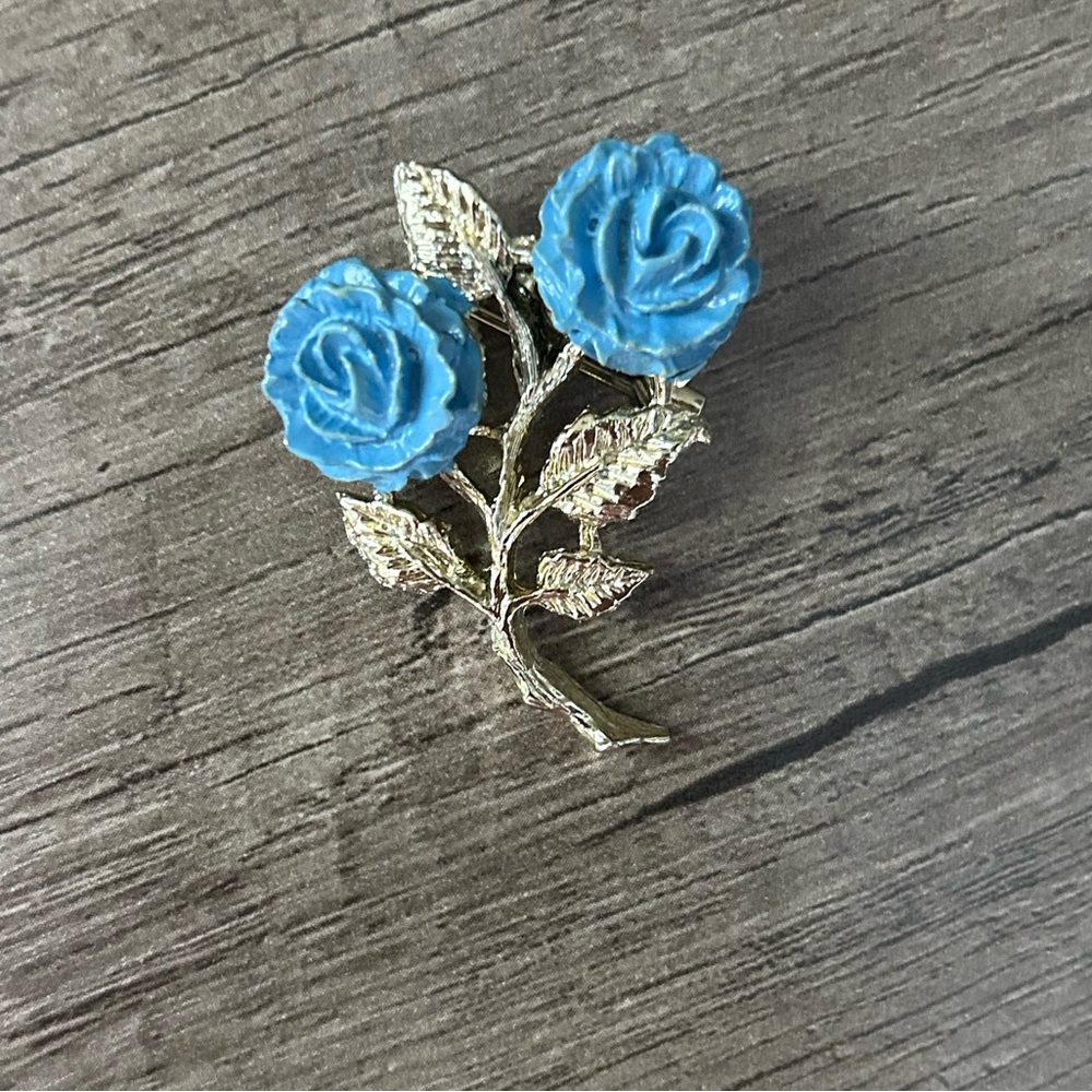 Vintage Gerry’s Rose Brooch, Blue Enamel Roses, Gold Brooch